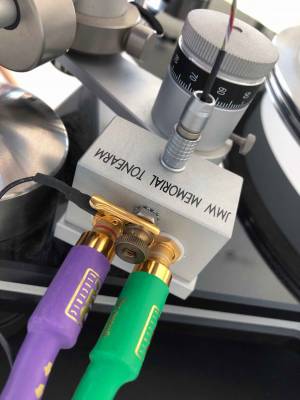 VPI TNT HR-X with JMW 12.6